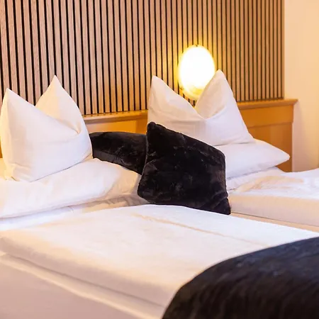 Austria - Inklusive Joker Card Im Sommer Hotel